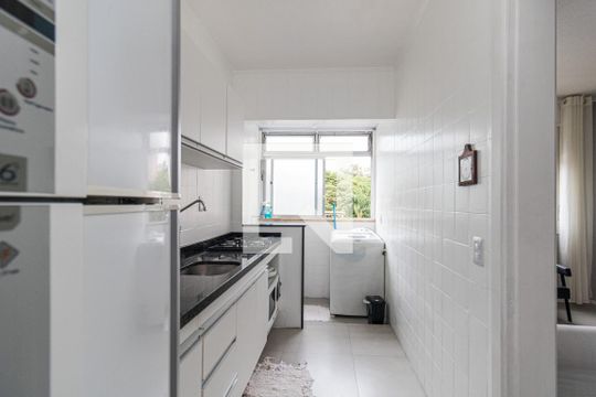 Cozinha e Área de Serviço de apartamento para alugar com 2 quartos, 64m² em Protásio Alves, Porto Alegre