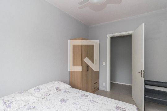 Quarto 2 de apartamento para alugar com 2 quartos, 64m² em Protásio Alves, Porto Alegre