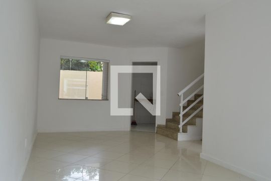 Casa de Condomínio à venda com 4 quartos, 98m² em Tanque, Rio de Janeiro
