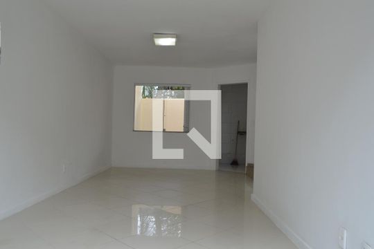 Sala  de casa de condomínio à venda com 4 quartos, 98m² em Tanque, Rio de Janeiro