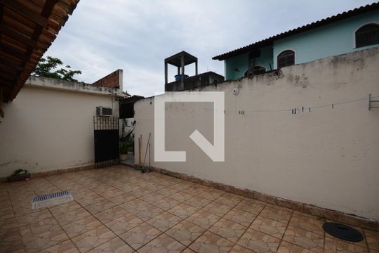 Churrasqueira de apartamento para alugar com 2 quartos, 70m² em Marechal Hermes, Rio de Janeiro