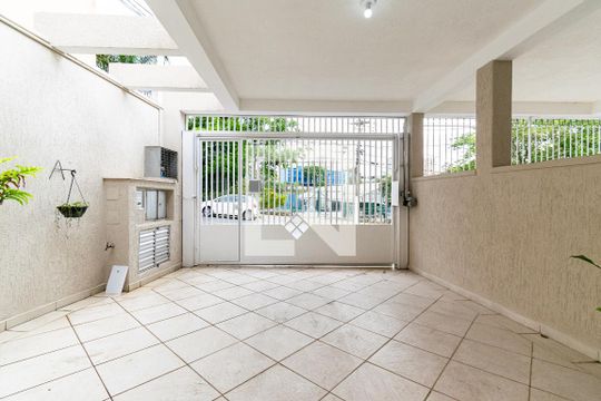 Garagem de casa para alugar com 3 quartos, 146m² em Vila Guarani (z Sul), São Paulo