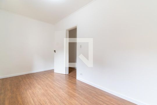 Quarto 3 de casa para alugar com 3 quartos, 146m² em Vila Guarani (z Sul), São Paulo