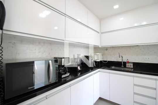 Cozinha de apartamento à venda com 2 quartos, 86m² em Freguesia de Jacarepaguá, Rio de Janeiro