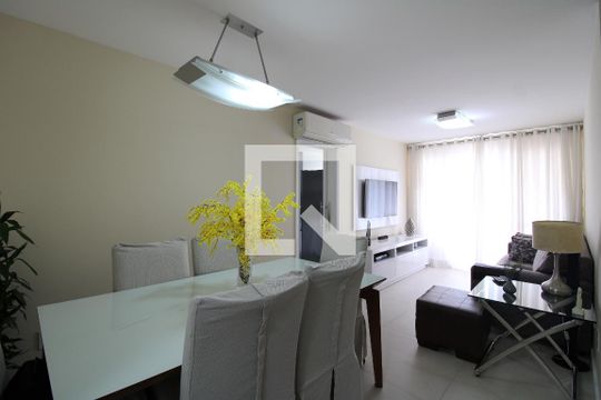 Sala de apartamento à venda com 2 quartos, 86m² em Freguesia de Jacarepaguá, Rio de Janeiro