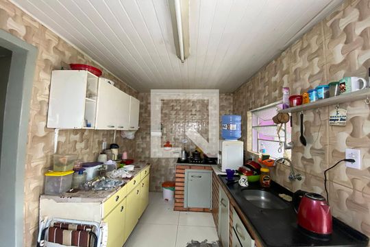 Cozinha de casa à venda com 4 quartos, 110m² em Santo Andre, São Leopoldo