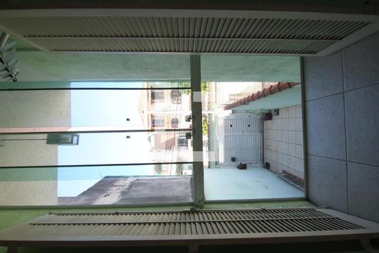 Sacada da Suíte 2 de casa à venda com 2 quartos, 100m² em Jardim Nordeste, São Paulo