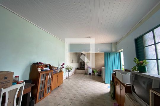 Garagem de casa à venda com 3 quartos, 165m² em Santa Teresa, São Leopoldo