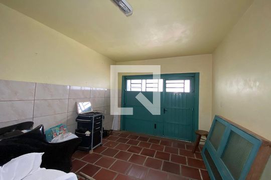 Garagem de casa à venda com 3 quartos, 165m² em Santa Teresa, São Leopoldo