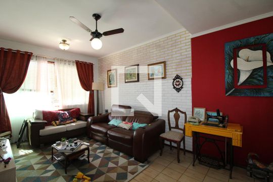 Casa à venda com 3 quartos, 300m² em Sítio da Figueira, São Paulo
