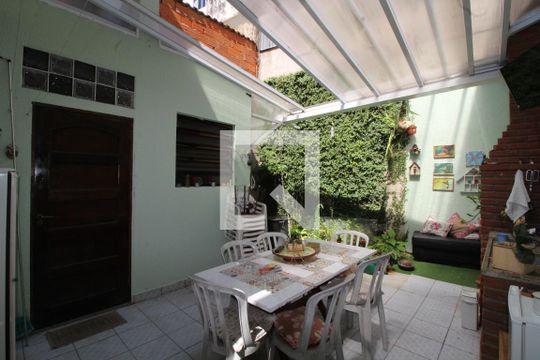 Área comum de casa à venda com 3 quartos, 300m² em Sítio da Figueira, São Paulo