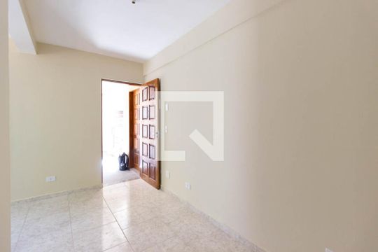 Sala de apartamento para alugar com 1 quarto, 40m² em Jardim Tremembe, São Paulo