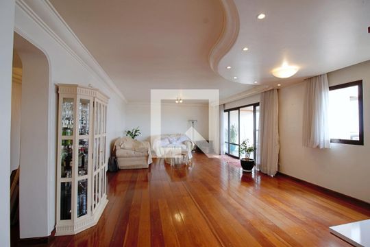 Sala de apartamento para alugar com 4 quartos, 198m² em Jardim Monte Kemel, São Paulo