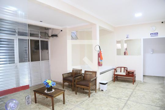 Hall de entrada de kitnet/studio para alugar com 1 quarto, 50m² em Vila Caiçara, Praia Grande