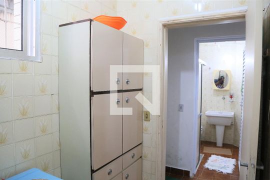 Cozinha de kitnet/studio para alugar com 1 quarto, 50m² em Vila Caiçara, Praia Grande
