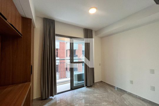 Studio de kitnet/studio à venda com 1 quarto, 21m² em Indianópolis, São Paulo