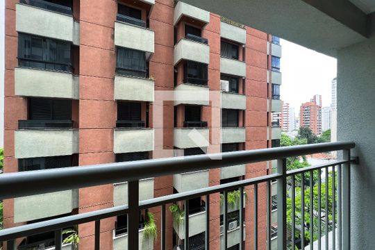 Sacada de kitnet/studio à venda com 1 quarto, 21m² em Indianópolis, São Paulo