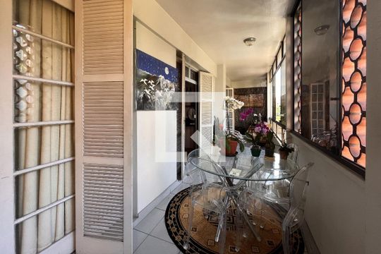 Varanda de apartamento à venda com 3 quartos, 80m² em Centro Histórico, Porto Alegre