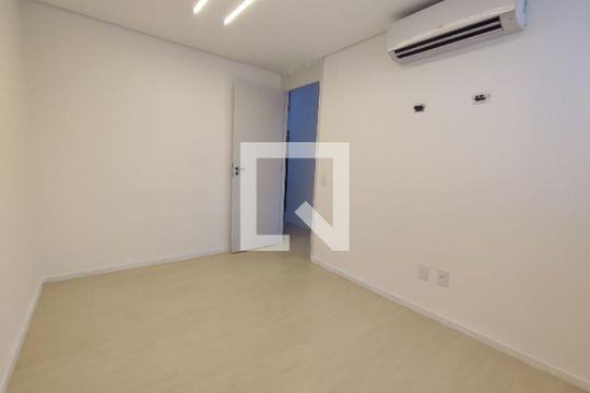 Quarto 1 de apartamento à venda com 2 quartos, 45m² em Curicica, Rio de Janeiro