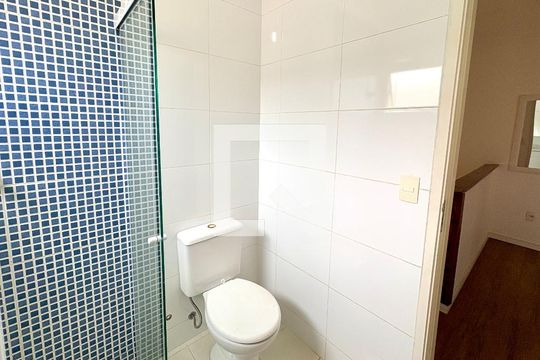 Banheiro Social de casa de condomínio à venda com 3 quartos, 130m² em Chácara Planalto, Jundiaí