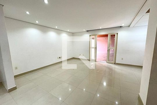 Sala de casa de condomínio à venda com 3 quartos, 130m² em Chácara Planalto, Jundiaí