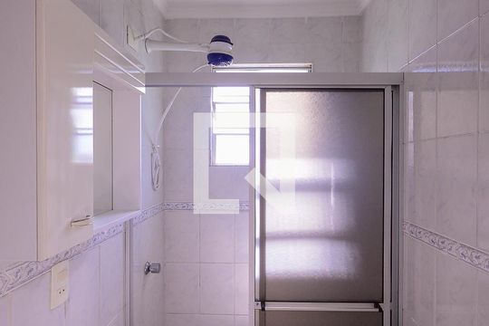 Banheiro de casa para alugar com 1 quarto, 30m² em São João Climaco, São Paulo
