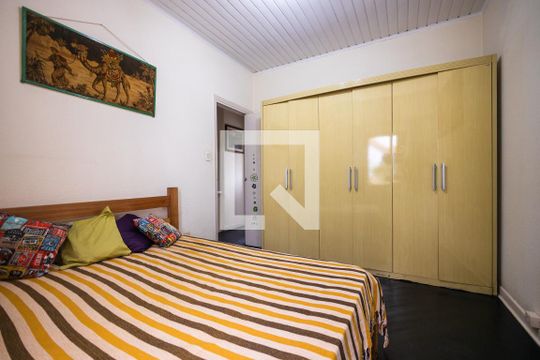 Quarto 1 de casa para alugar com 2 quartos, 60m² em Pinheiros, São Paulo