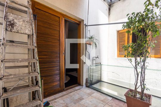 Varanda da Sala de casa para alugar com 2 quartos, 60m² em Pinheiros, São Paulo