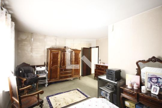 Suíte 1 de casa à venda com 5 quartos, 286m² em Vila São José (ipiranga), São Paulo