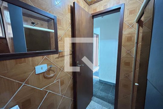 Banheiro de casa para alugar com 2 quartos, 65m² em Cachambi, Rio de Janeiro