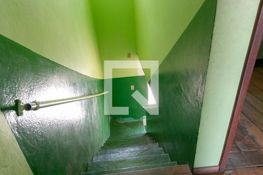 Corredor de casa à venda com 2 quartos, 58m² em Cachoeirinha, Belo Horizonte
