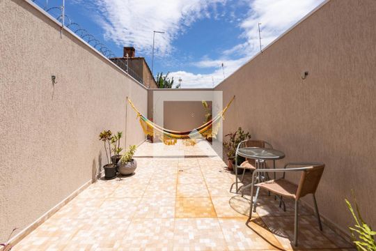 Área comum de casa à venda com 3 quartos, 160m² em Vila Bela, São Paulo