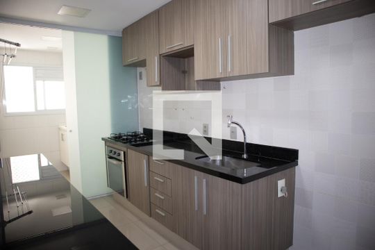 Cozinha de apartamento à venda com 2 quartos, 78m² em Vila Leonor, São Paulo