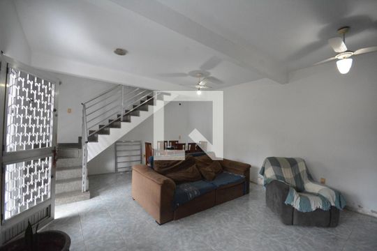 Sala de casa à venda com 3 quartos, 301m² em Váz Lobo, Rio de Janeiro