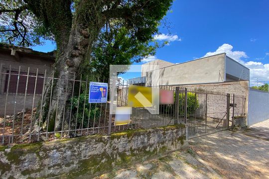 Fachada de casa à venda com 2 quartos, 140m² em Campina, São Leopoldo