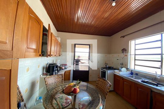 Cozinha de casa à venda com 2 quartos, 140m² em Campina, São Leopoldo