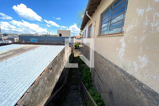 Área Externa de casa à venda com 2 quartos, 140m² em Campina, São Leopoldo