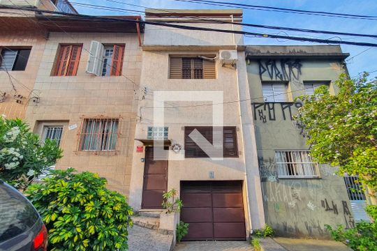Fachada de casa à venda com 2 quartos, 190m² em Ipiranga, São Paulo
