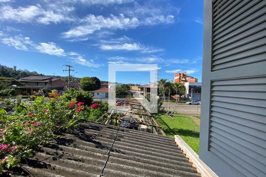 Vista do Quarto 1 de casa para alugar com 2 quartos, 190m² em Scharlau, São Leopoldo