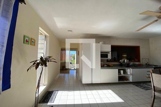 Sala de casa para alugar com 2 quartos, 190m² em Scharlau, São Leopoldo