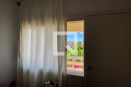 Sala de casa para alugar com 2 quartos, 190m² em Scharlau, São Leopoldo