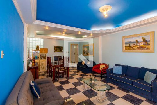 Casa à venda com 4 quartos, 240m² em Vila Darli, São Paulo