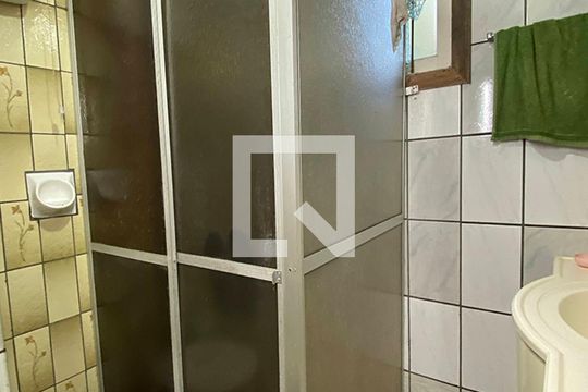Banheiro  de casa à venda com 3 quartos, 110m² em Campina, São Leopoldo