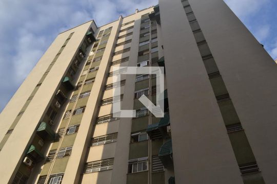 Fachada de apartamento para alugar com 2 quartos, 78m² em Fonseca, Niterói