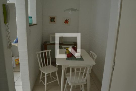 Cozinha de apartamento para alugar com 2 quartos, 78m² em Fonseca, Niterói