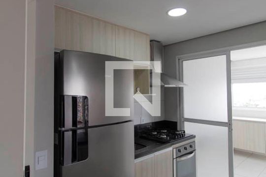 Cozinha de apartamento para alugar com 2 quartos, 58m² em Parque Boturussu, São Paulo