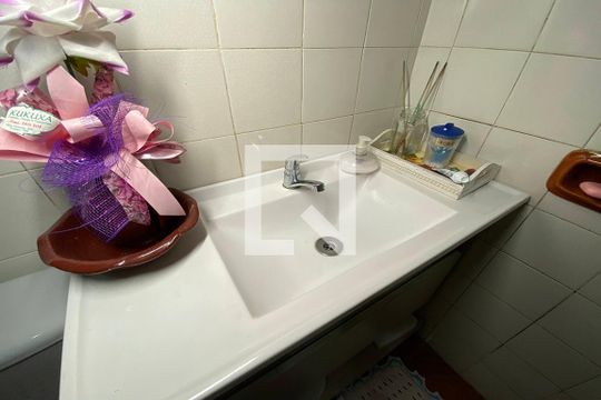Pia do Banheiro Social de casa à venda com 4 quartos, 140m² em Santa Teresa, São Leopoldo