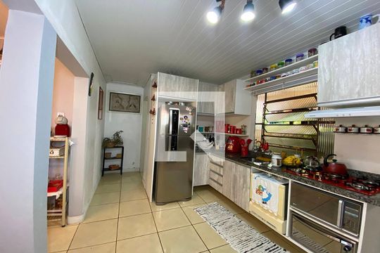 Cozinha de casa à venda com 4 quartos, 140m² em Santa Teresa, São Leopoldo