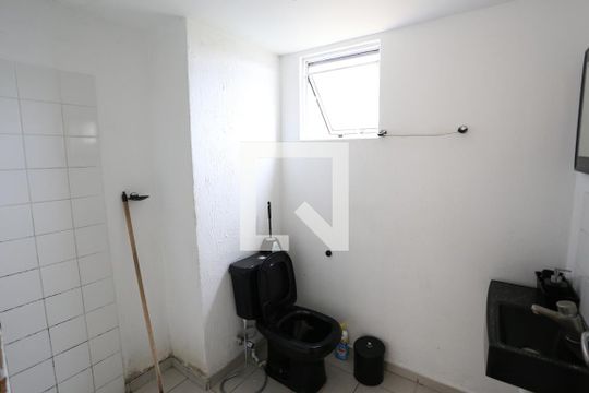 Banheiro de apartamento à venda com 2 quartos, 45m² em Jardim Maringá, São Paulo