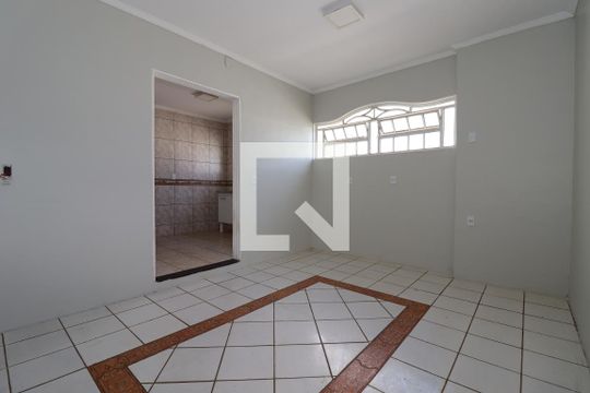 Casa para alugar com 2 quartos, 50m² em Asa Sul, Brasília